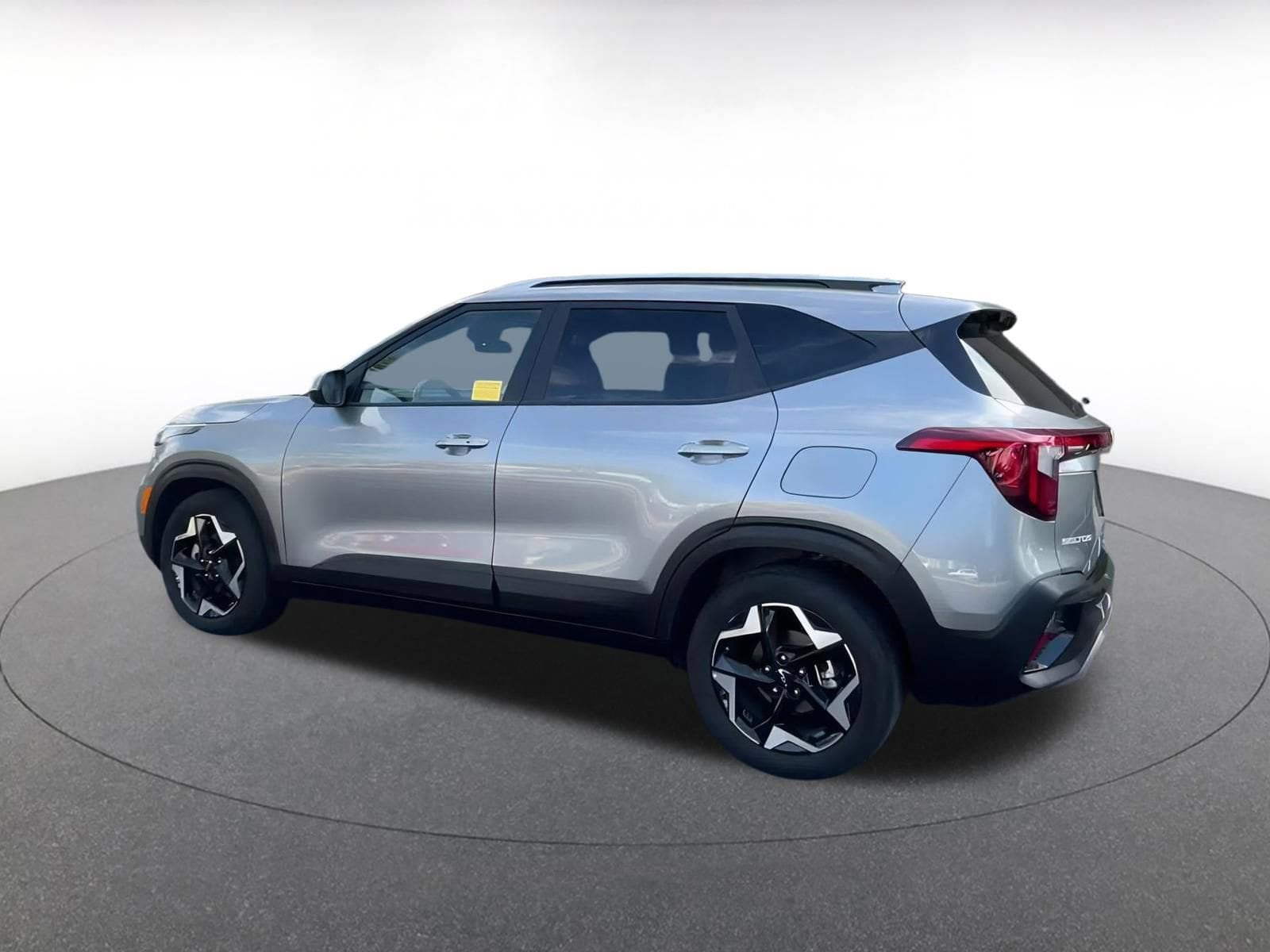 Thumbnail: 2025 Kia Seltos - 8