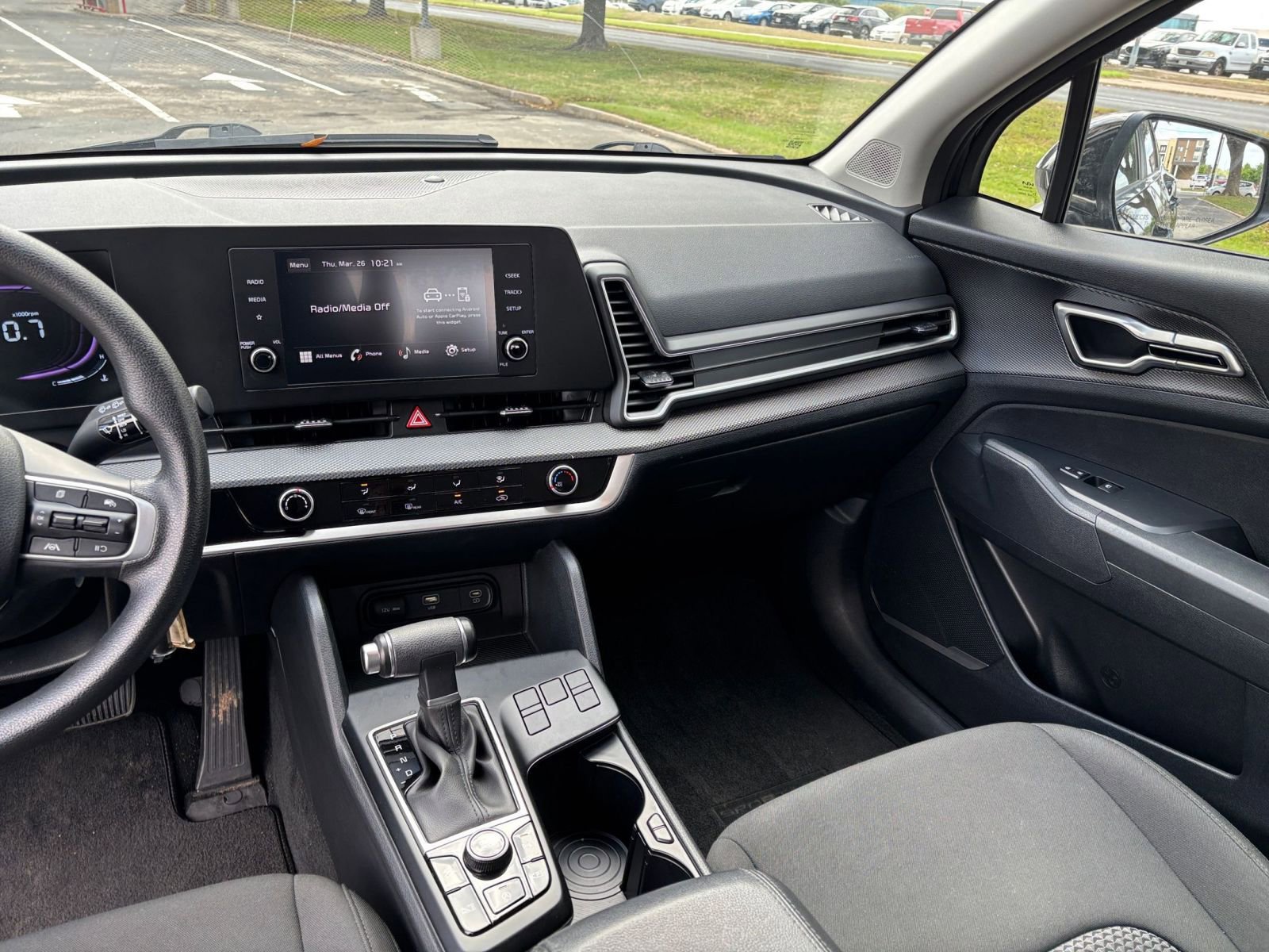 Thumbnail: 2025 Kia Sportage - 32