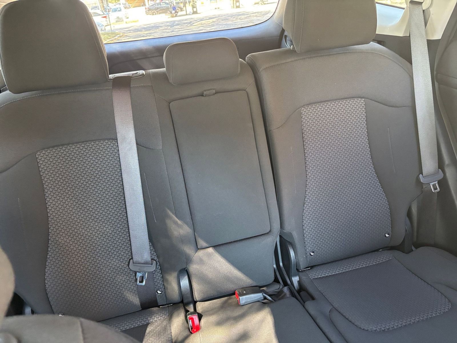 Thumbnail: 2025 Kia Sportage - 32