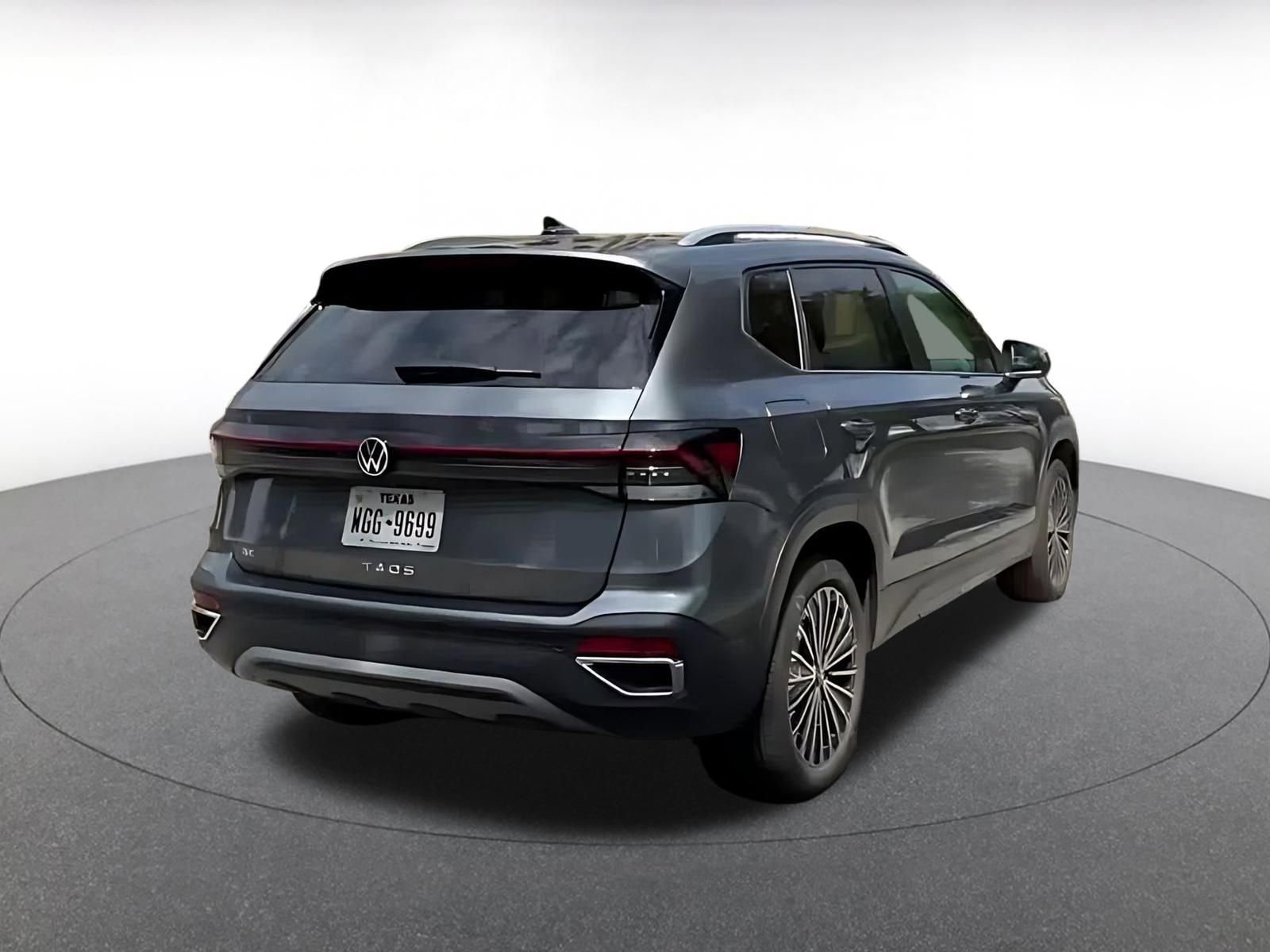 Thumbnail: 2025 Volkswagen Taos - 12