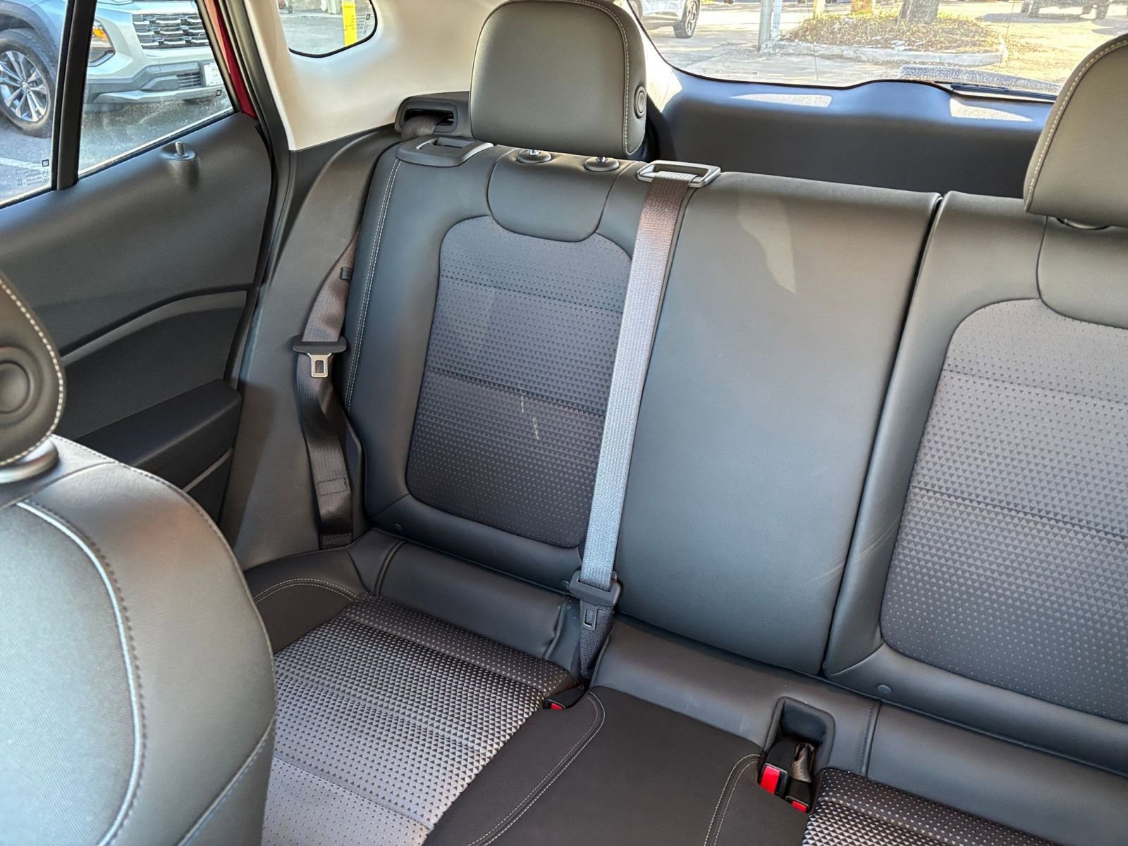 Thumbnail: 2025 Chevrolet Trax - 33