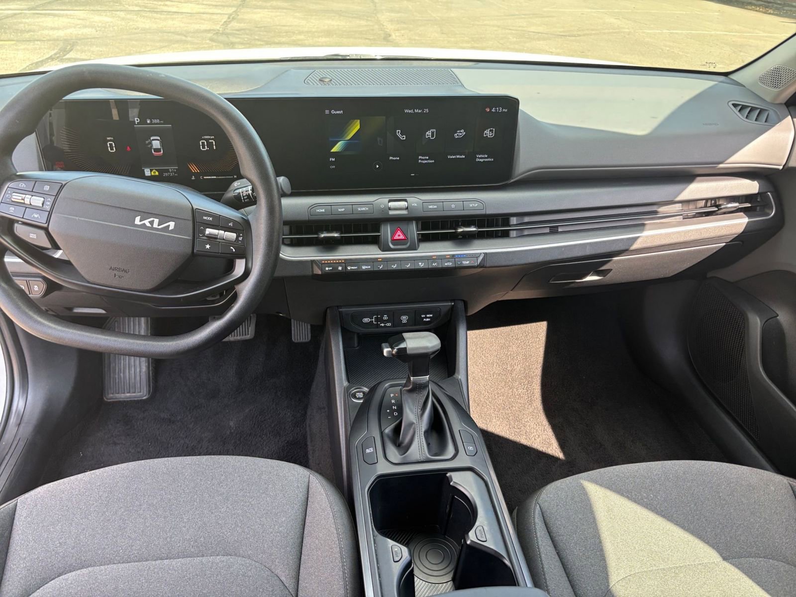 Thumbnail: 2025 Kia K4 - 28