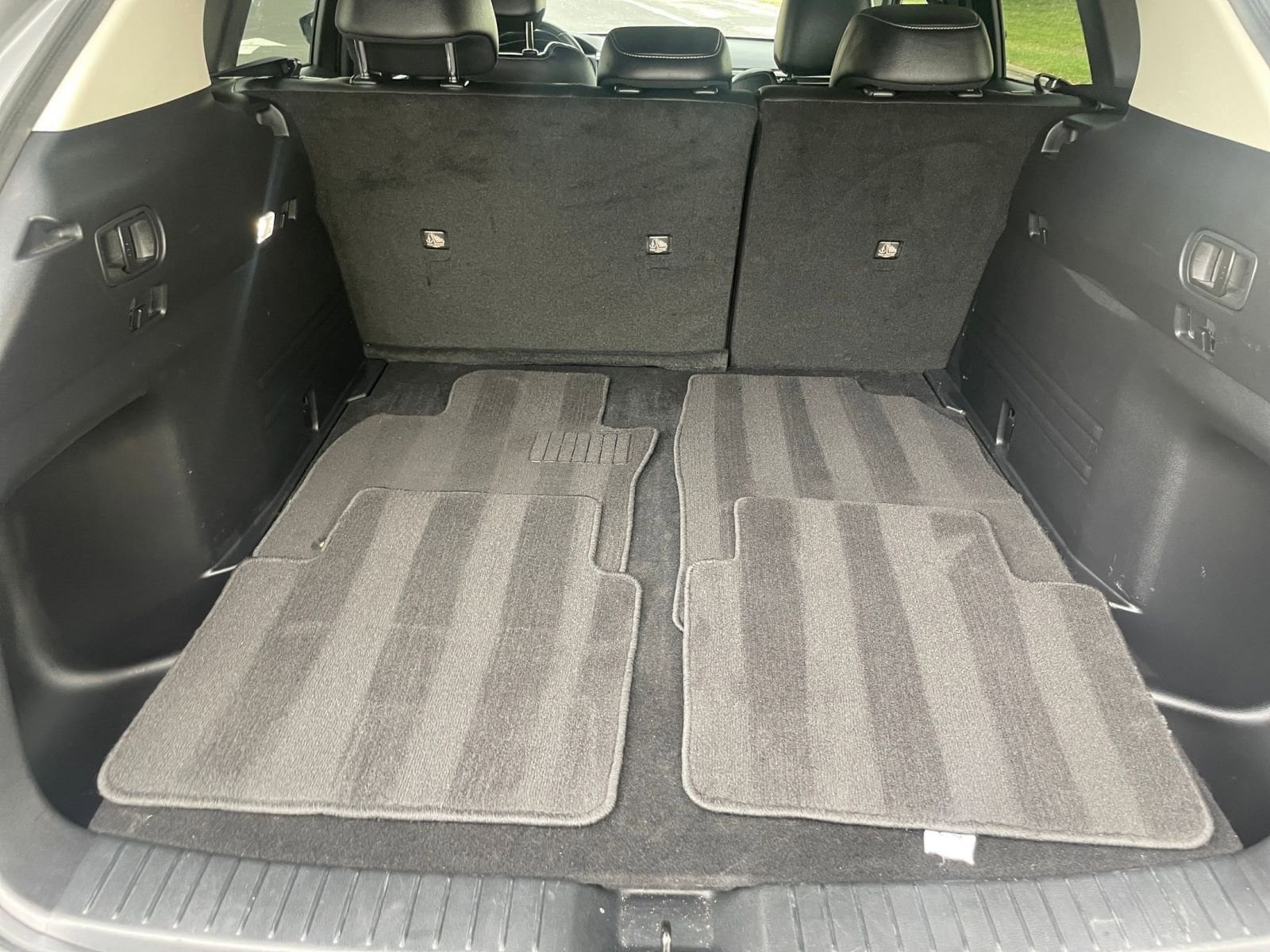 Thumbnail: 2025 Mazda CX-50 - 25