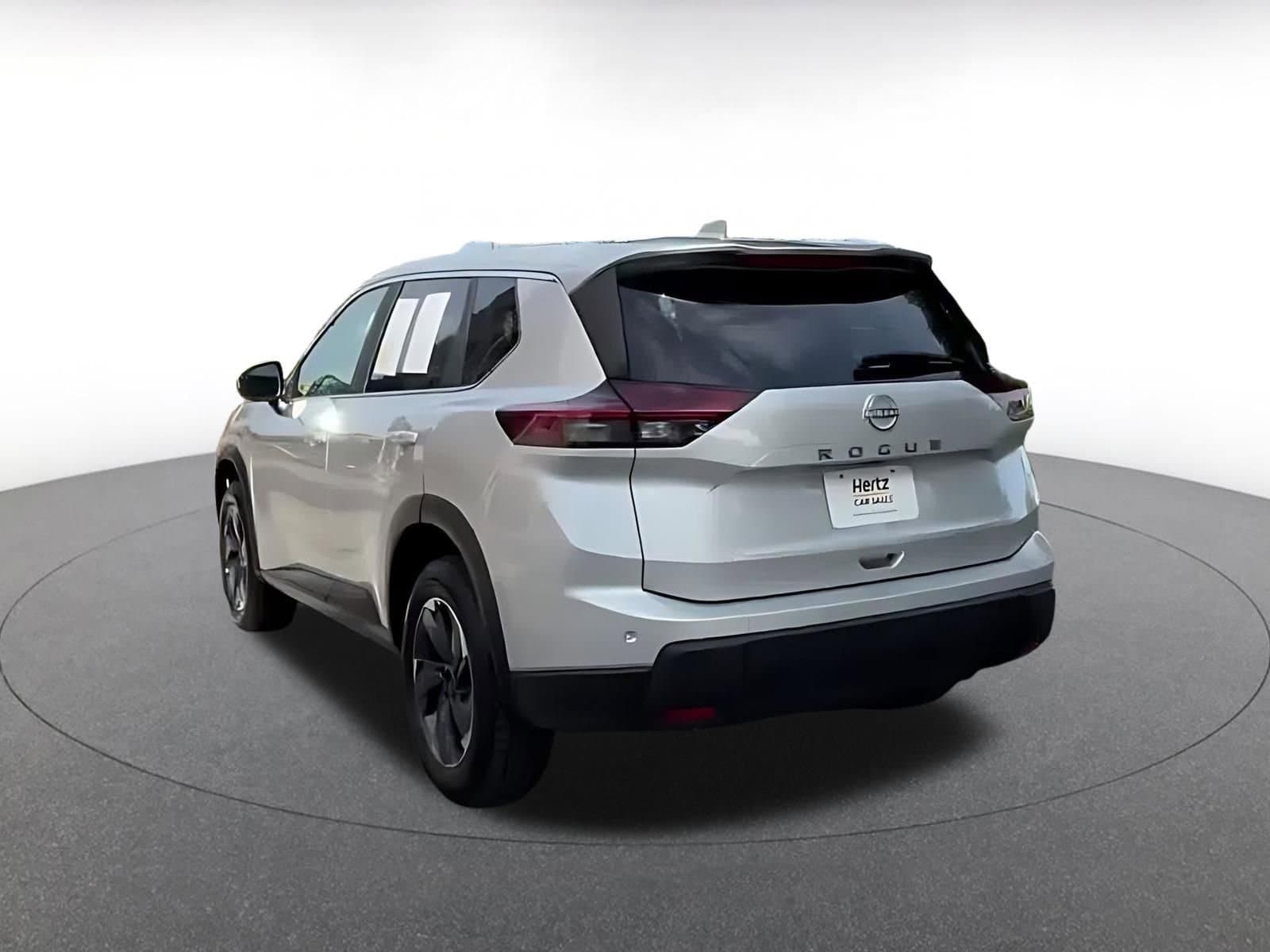 Thumbnail: 2025 Nissan Rogue - 10