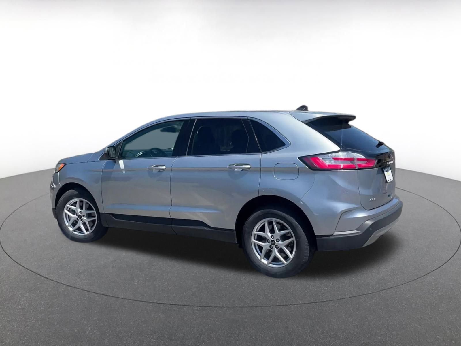 Thumbnail: 2024 Ford Edge - 10