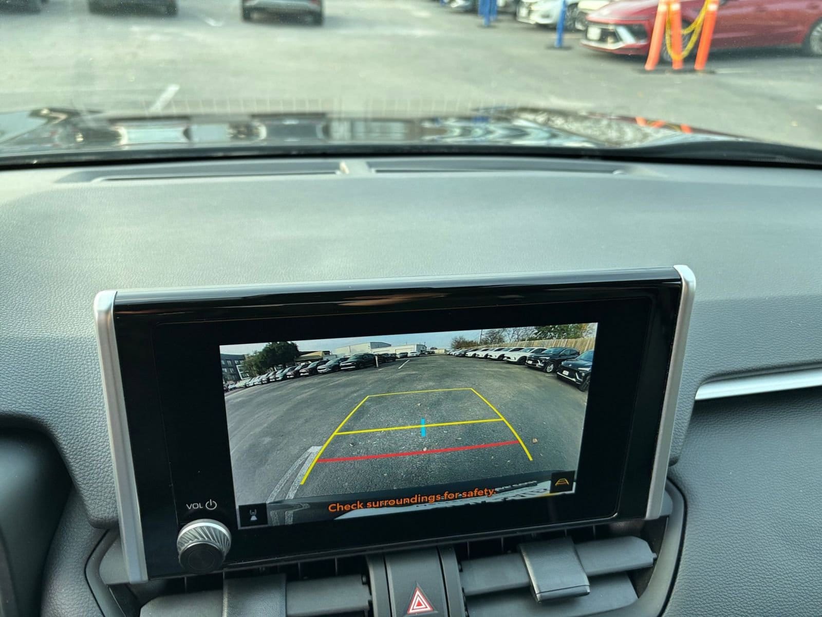 Thumbnail: 2025 Toyota RAV4 - 17