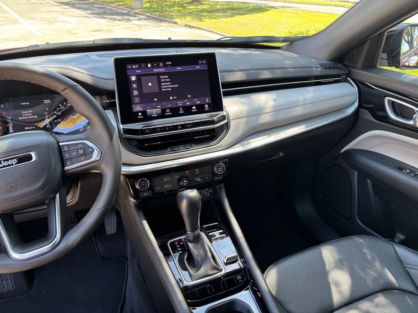 Thumbnail: 2025 Jeep Compass - 30