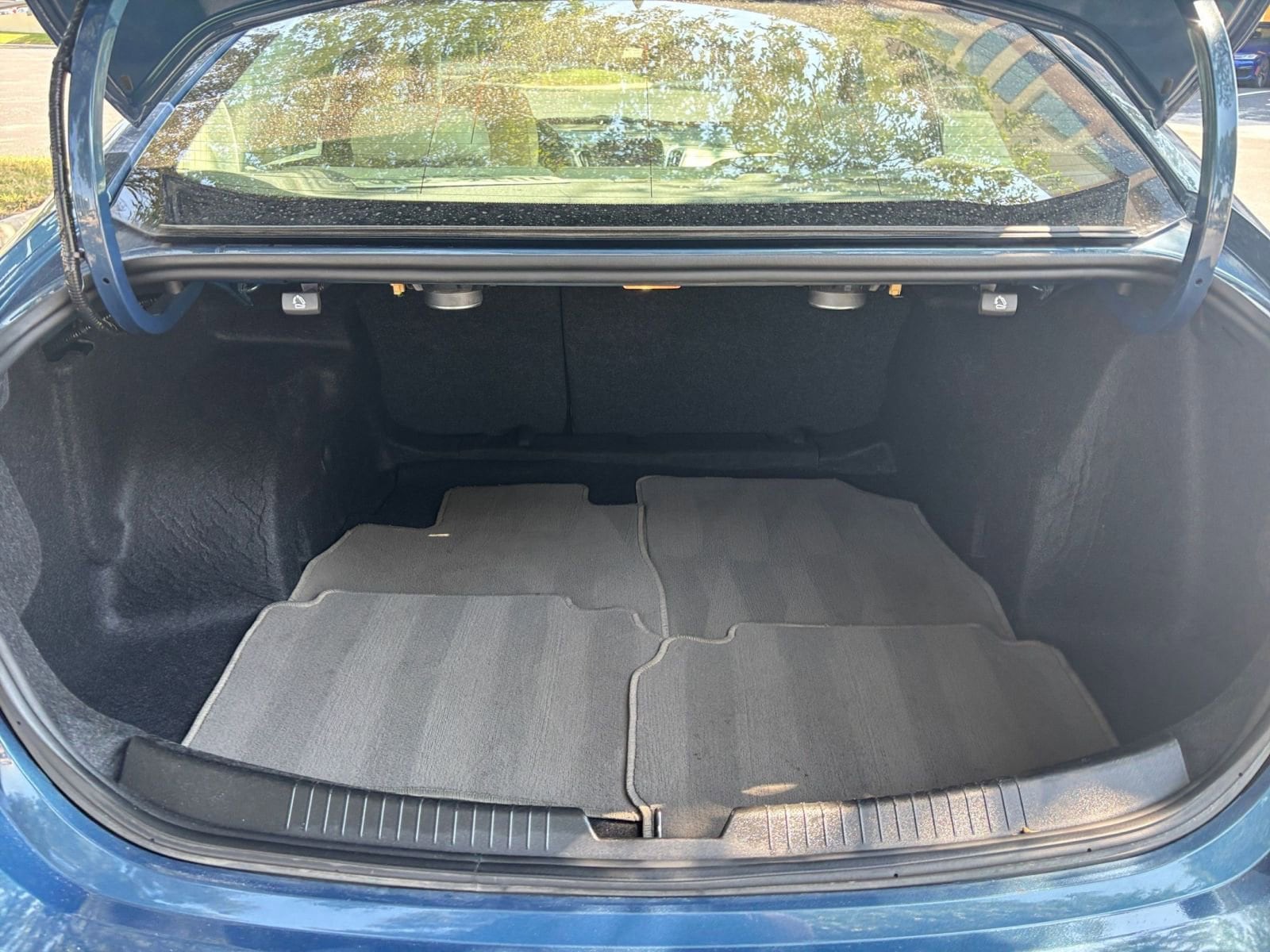 Thumbnail: 2024 Chevrolet Malibu - 28