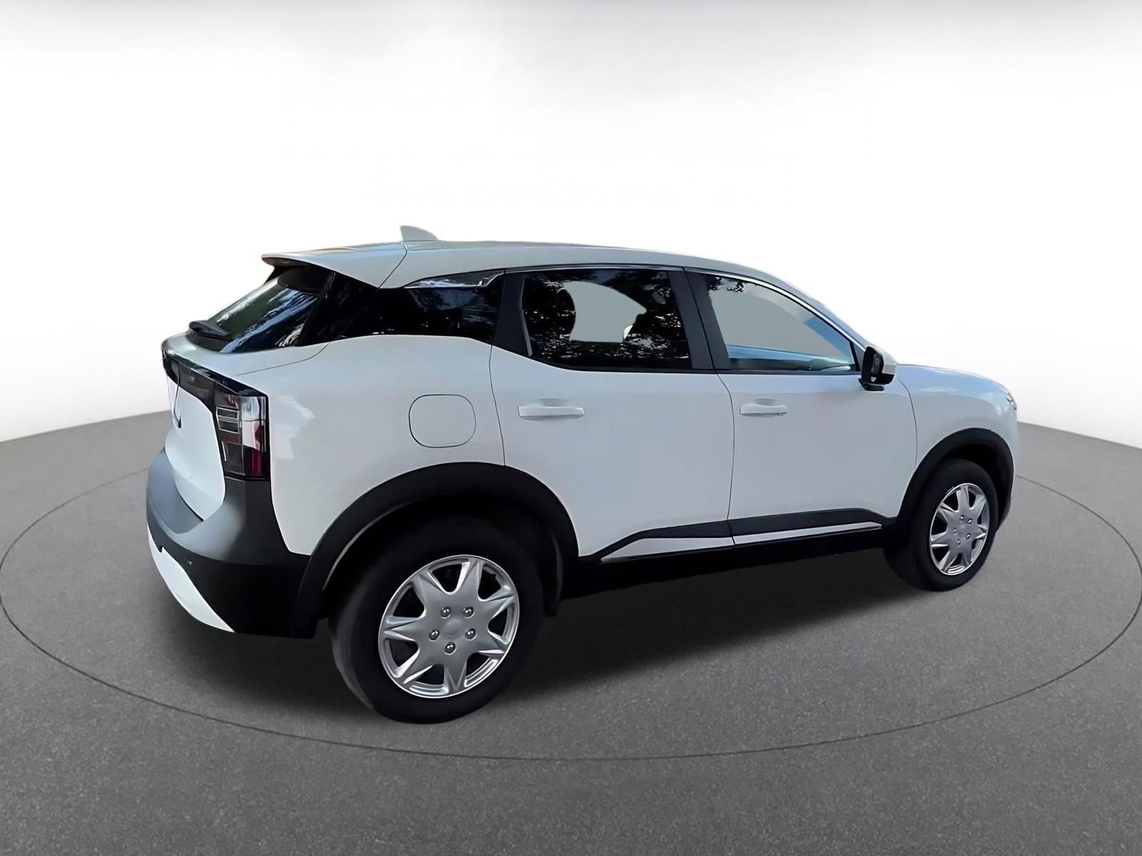 Thumbnail: 2025 Nissan Kicks - 13