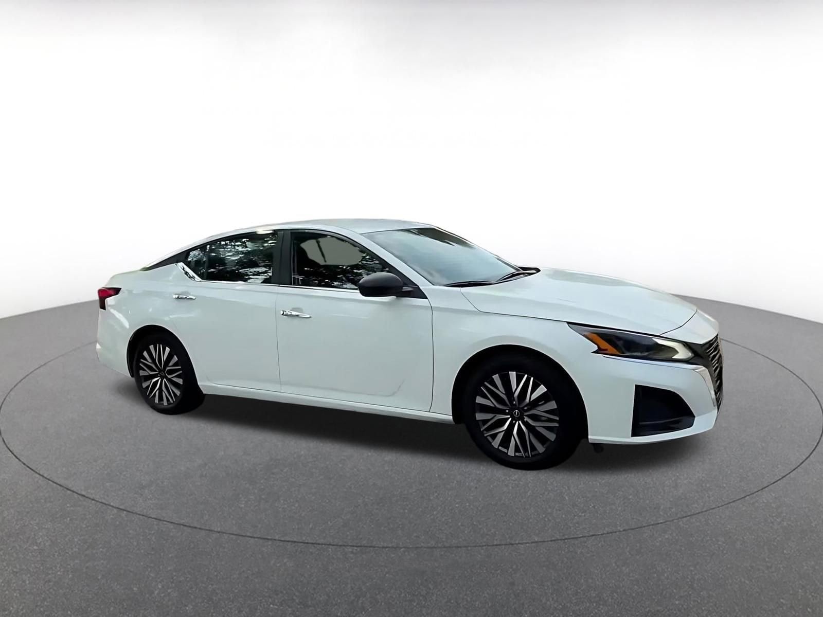 Thumbnail: 2025 Nissan Altima - 2