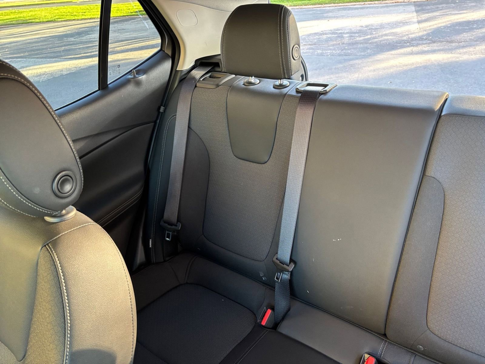 Thumbnail: 2025 Buick Encore GX - 33