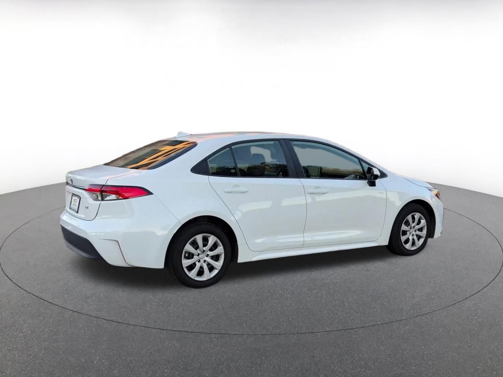 Thumbnail: 2025 Toyota Corolla - 15