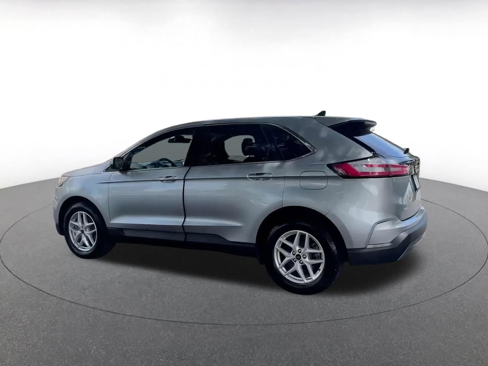 Thumbnail: 2024 Ford Edge - 10
