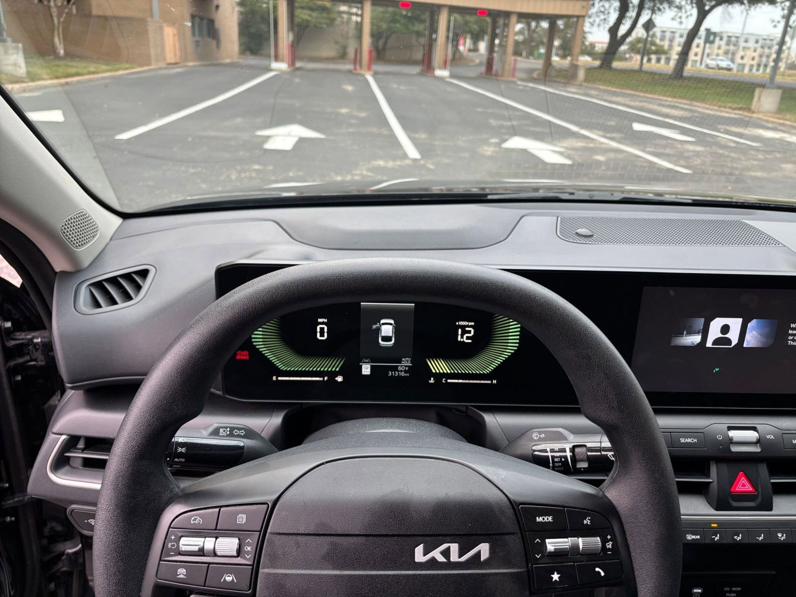 Thumbnail: 2025 Kia K4 - 28