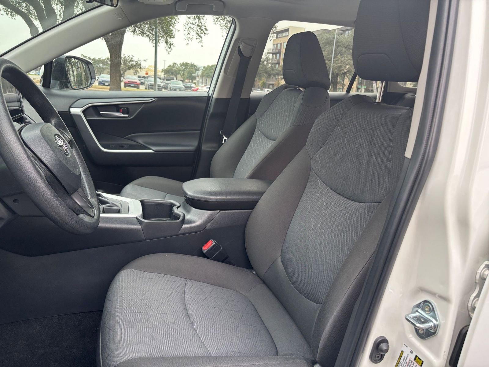 Thumbnail: 2025 Toyota RAV4 - 30