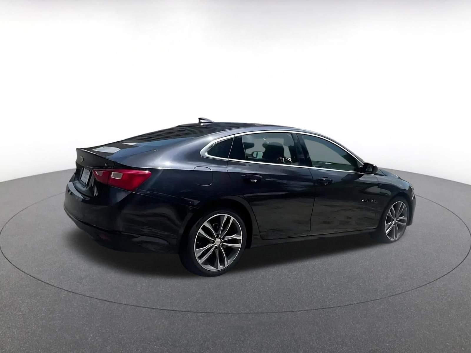 Thumbnail: 2023 Chevrolet Malibu - 13