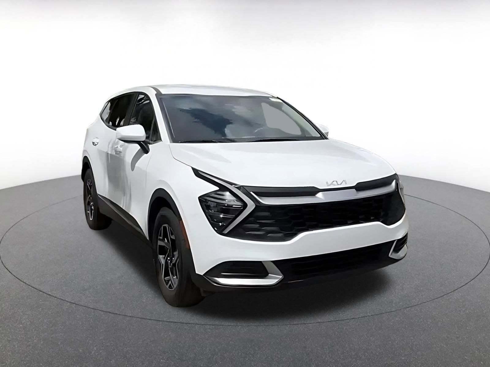 Thumbnail: 2025 Kia Sportage - 3