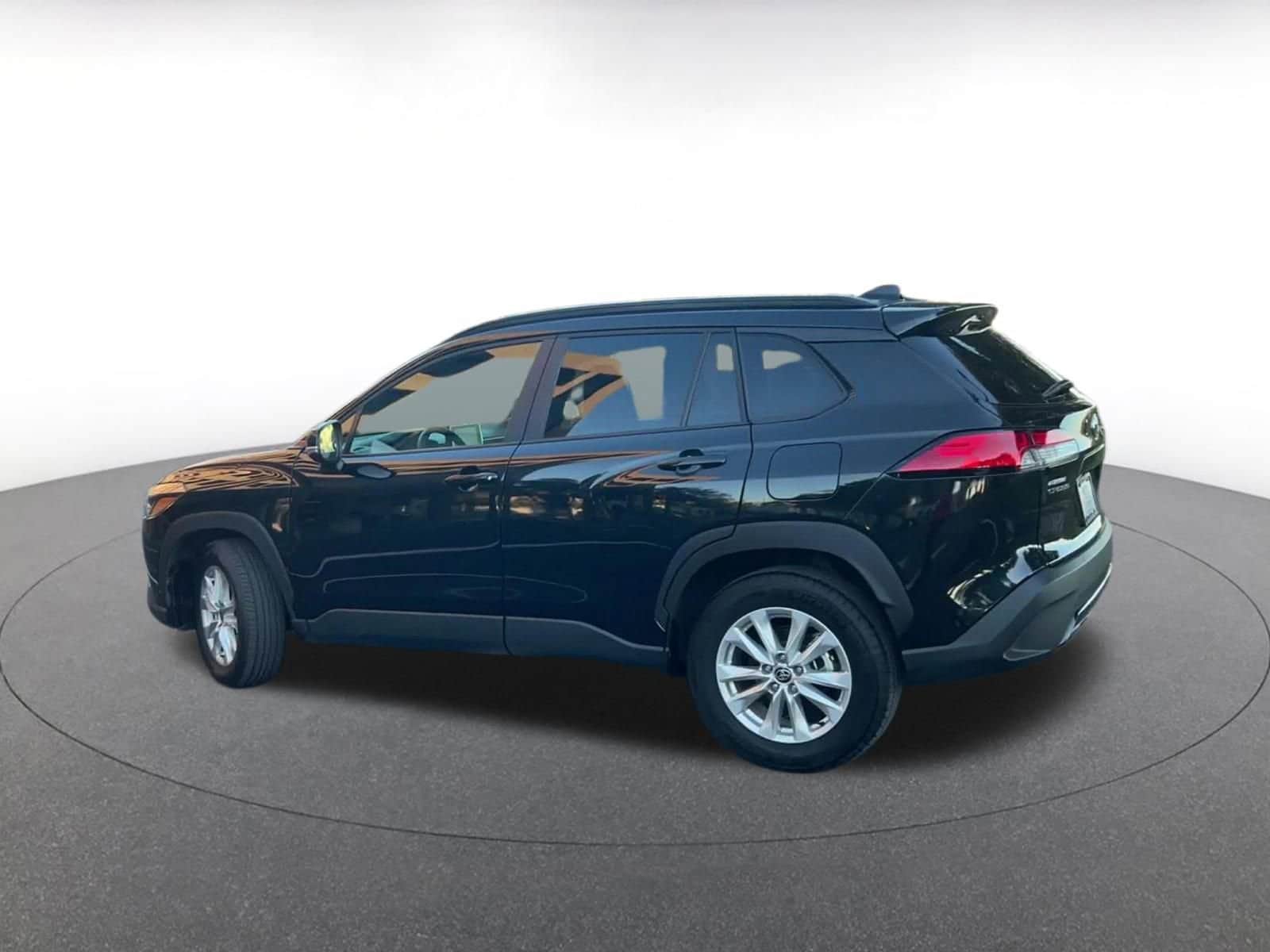 Thumbnail: 2025 Toyota Corolla Cross - 6