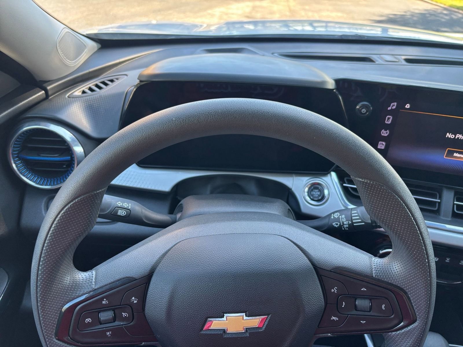 Thumbnail: 2025 Chevrolet Trax - 28