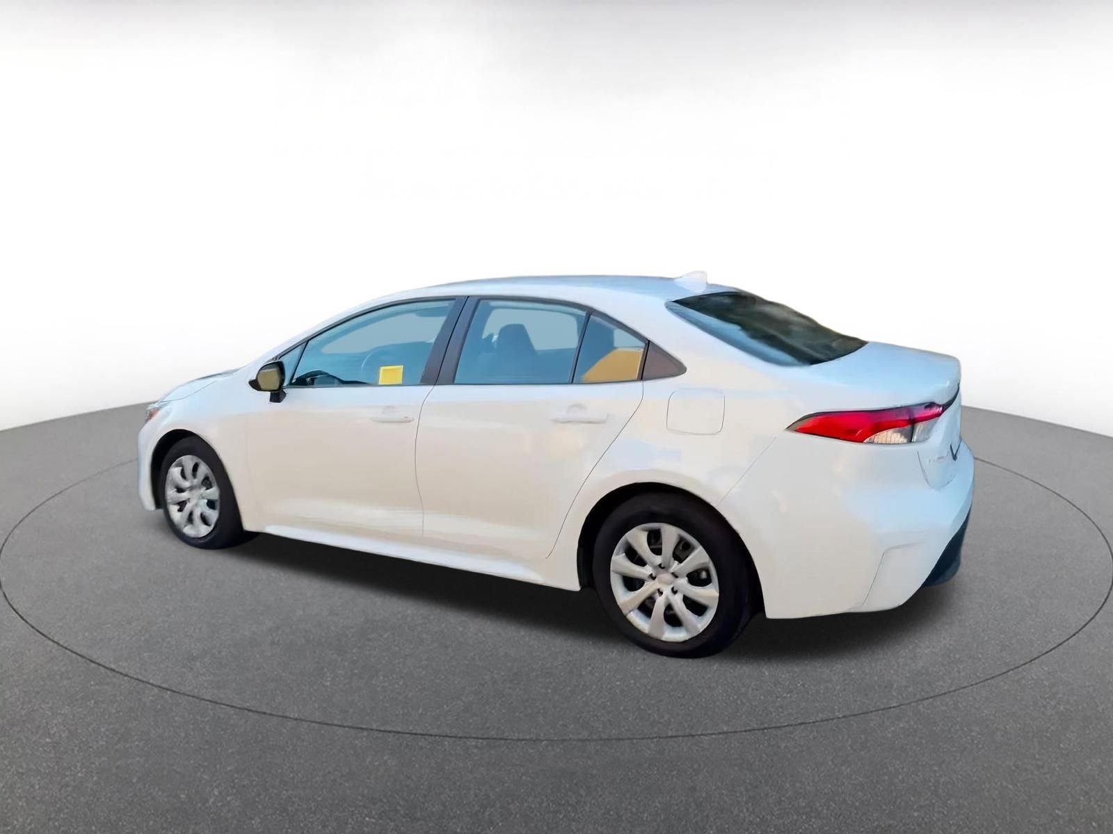 Thumbnail: 2025 Toyota Corolla - 10