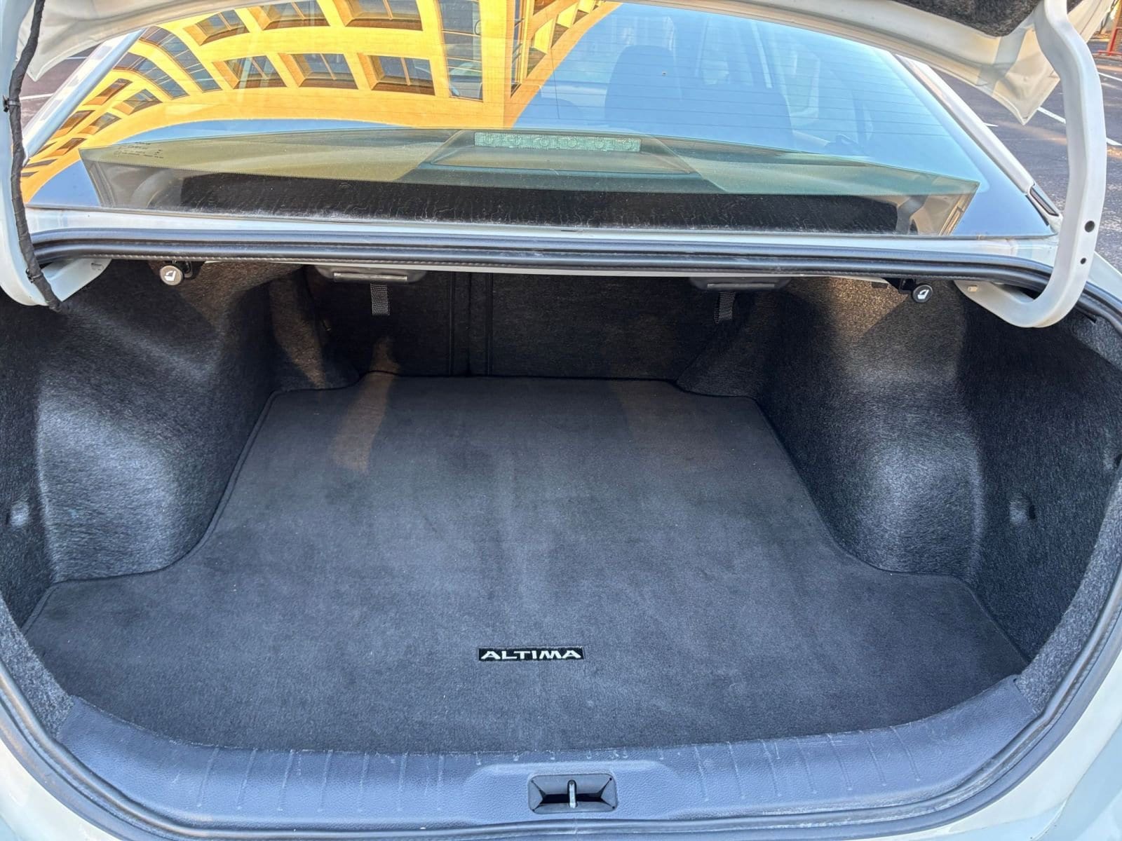 Thumbnail: 2025 Nissan Altima - 26