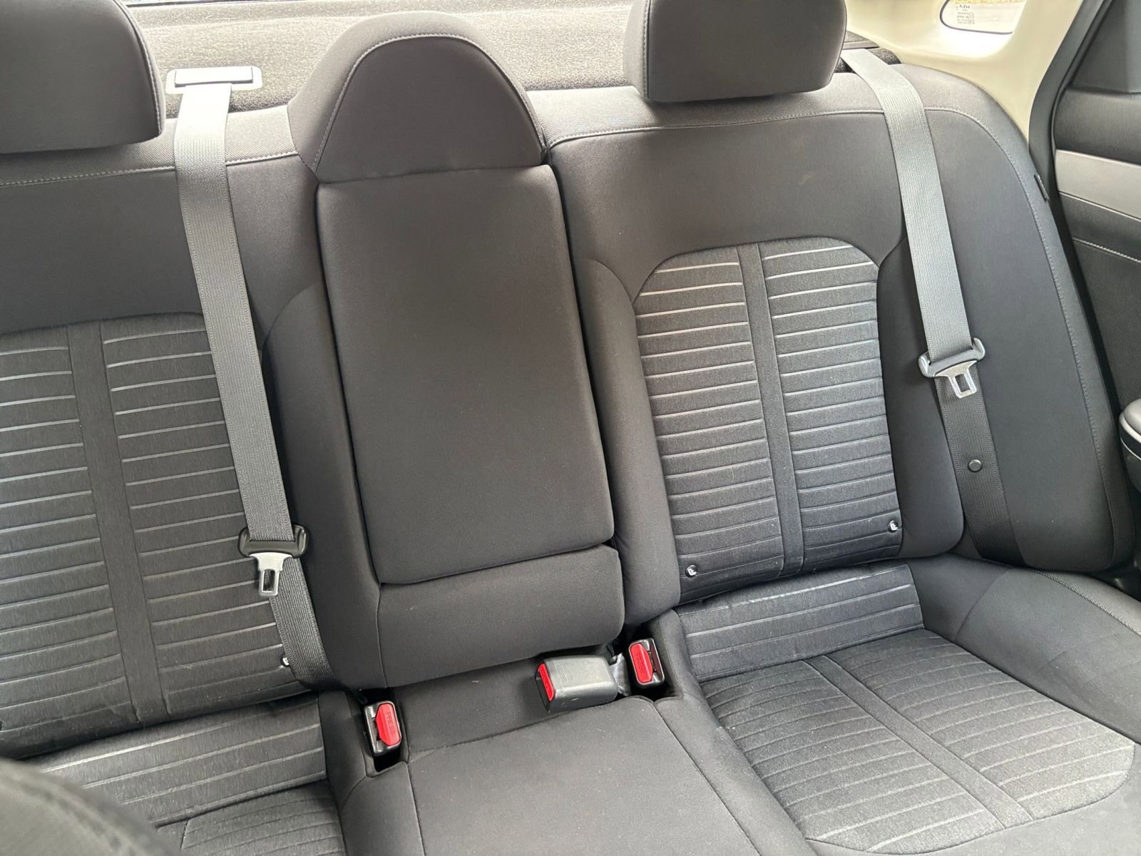 Thumbnail: 2025 Kia K5 - 32