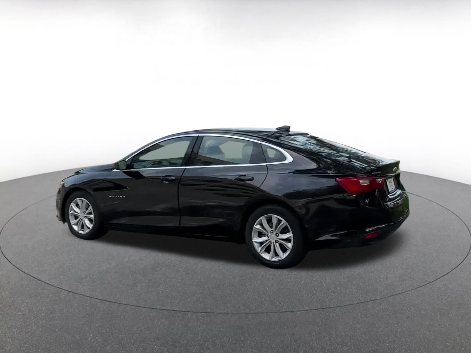 Thumbnail: 2023 Chevrolet Malibu - 13