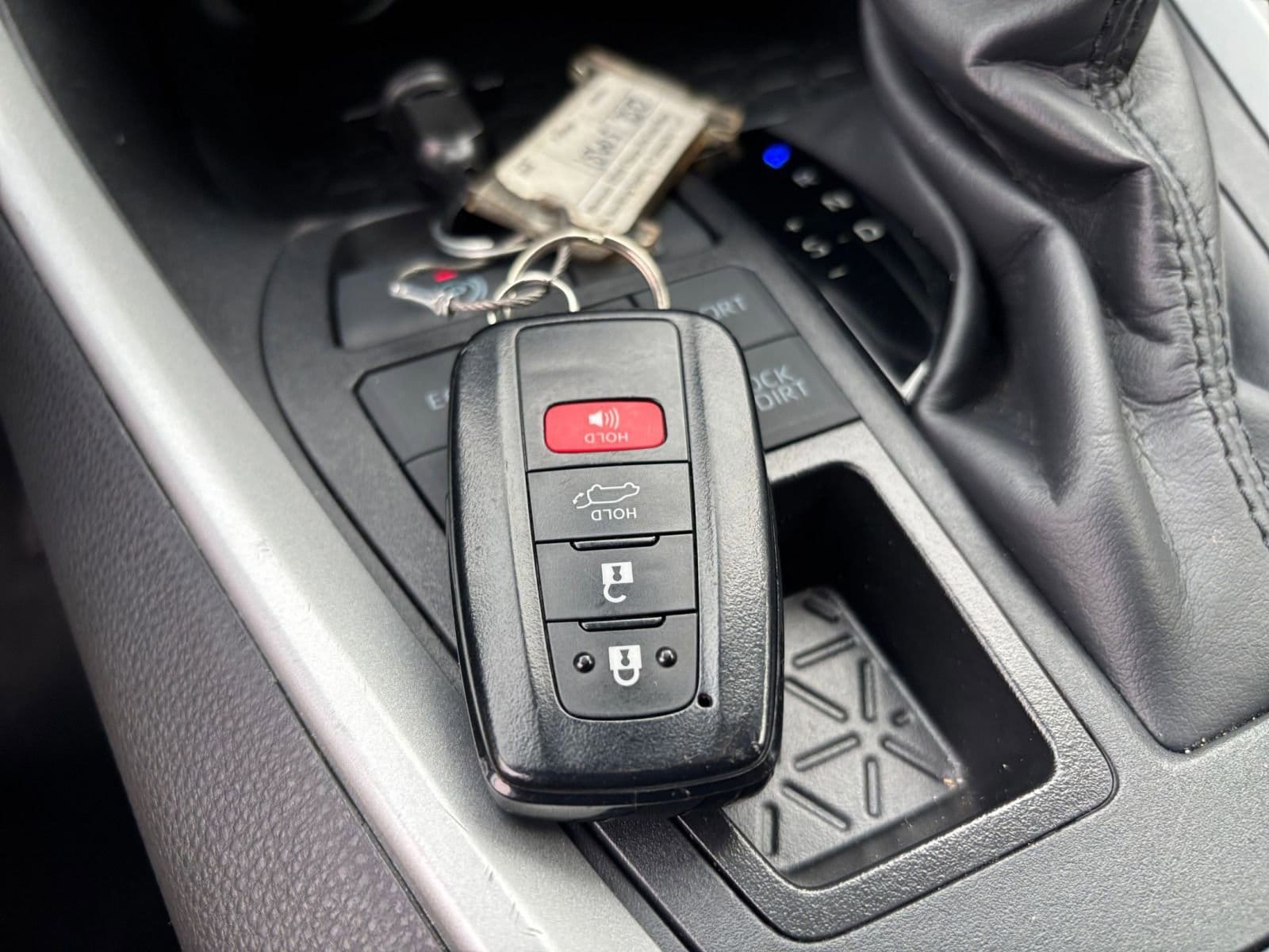 Thumbnail: 2025 Toyota RAV4 - 18