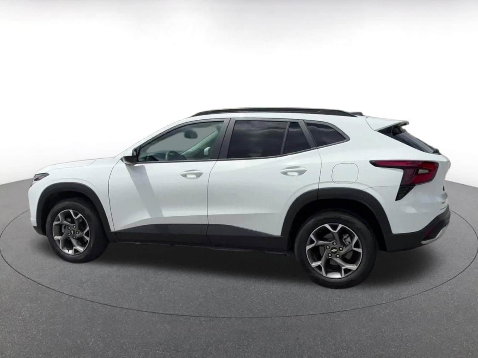 Thumbnail: 2025 Chevrolet Trax - 10