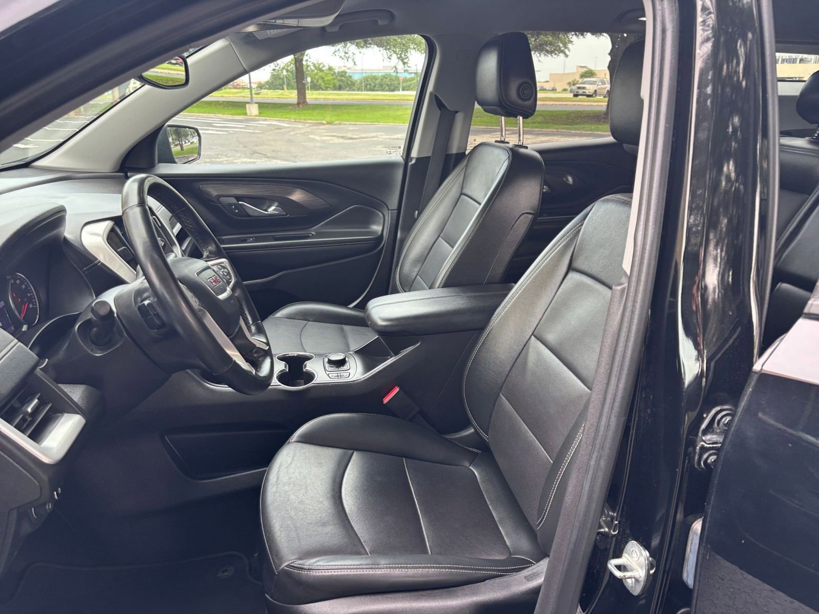 Thumbnail: 2023 GMC Terrain - 30