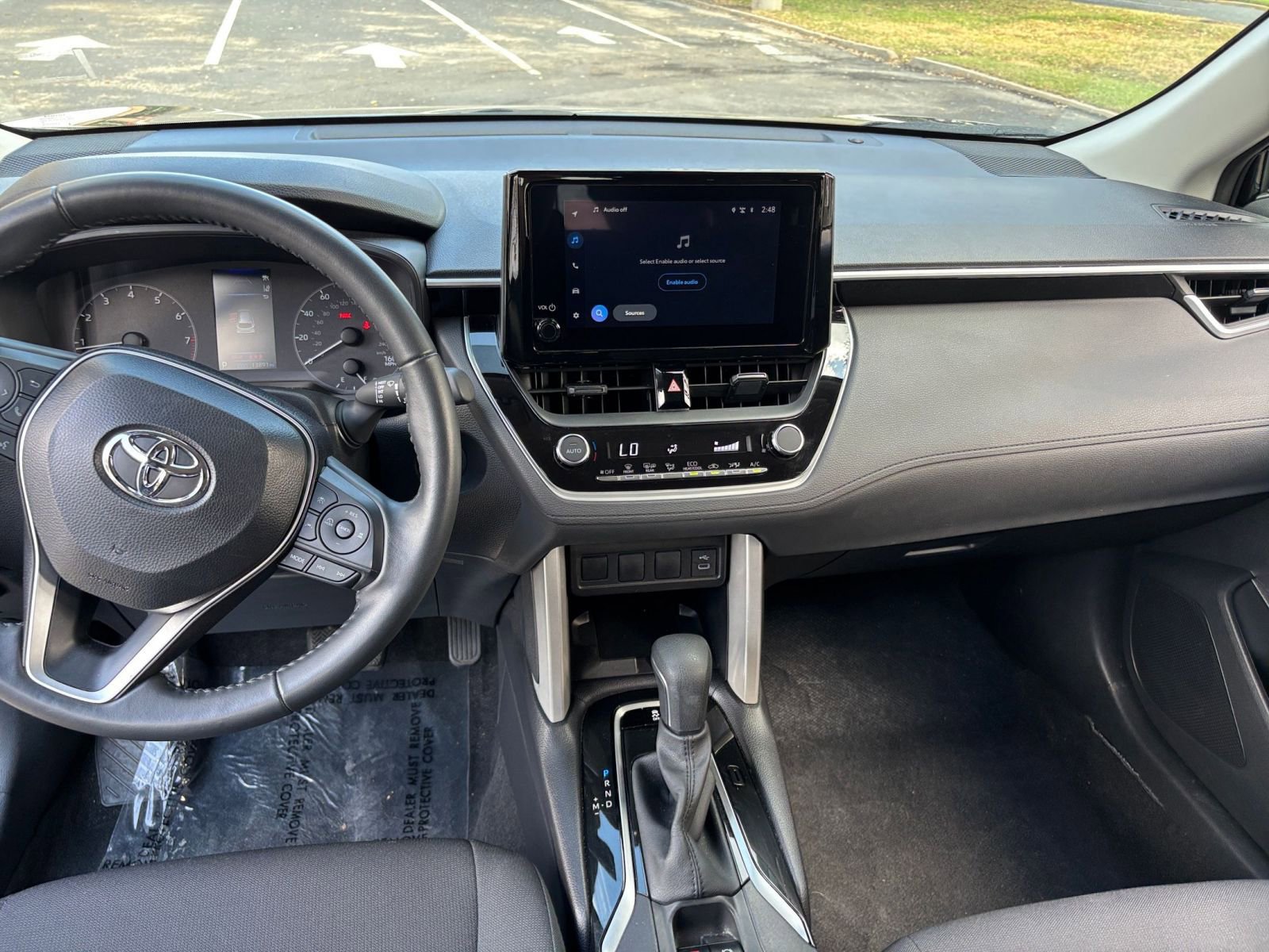 Thumbnail: 2025 Toyota Corolla Cross - 28