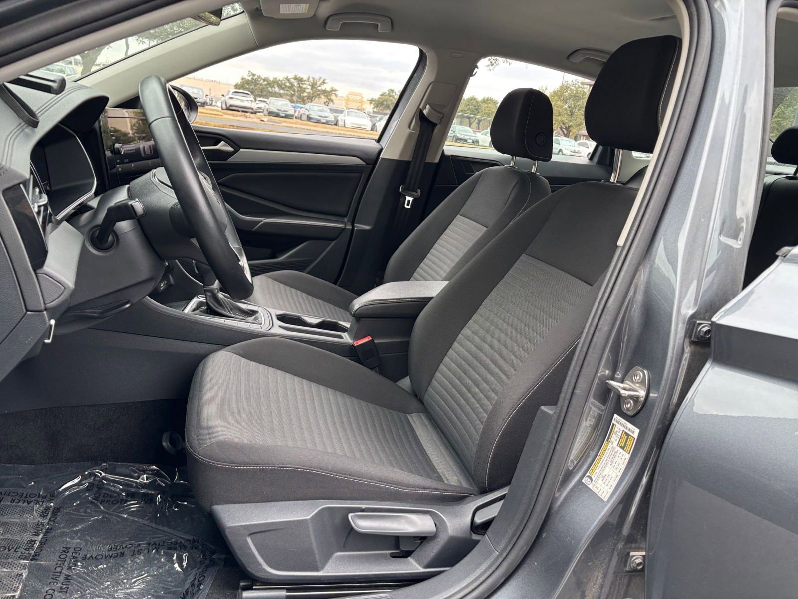 Thumbnail: 2025 Volkswagen Jetta - 22