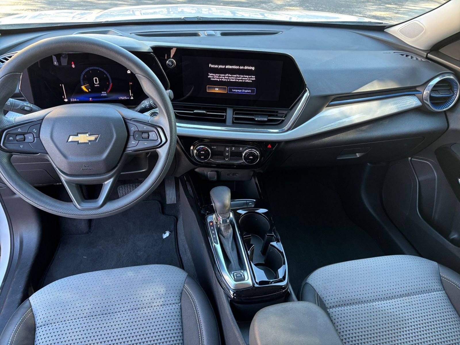 Thumbnail: 2025 Chevrolet Trax - 27