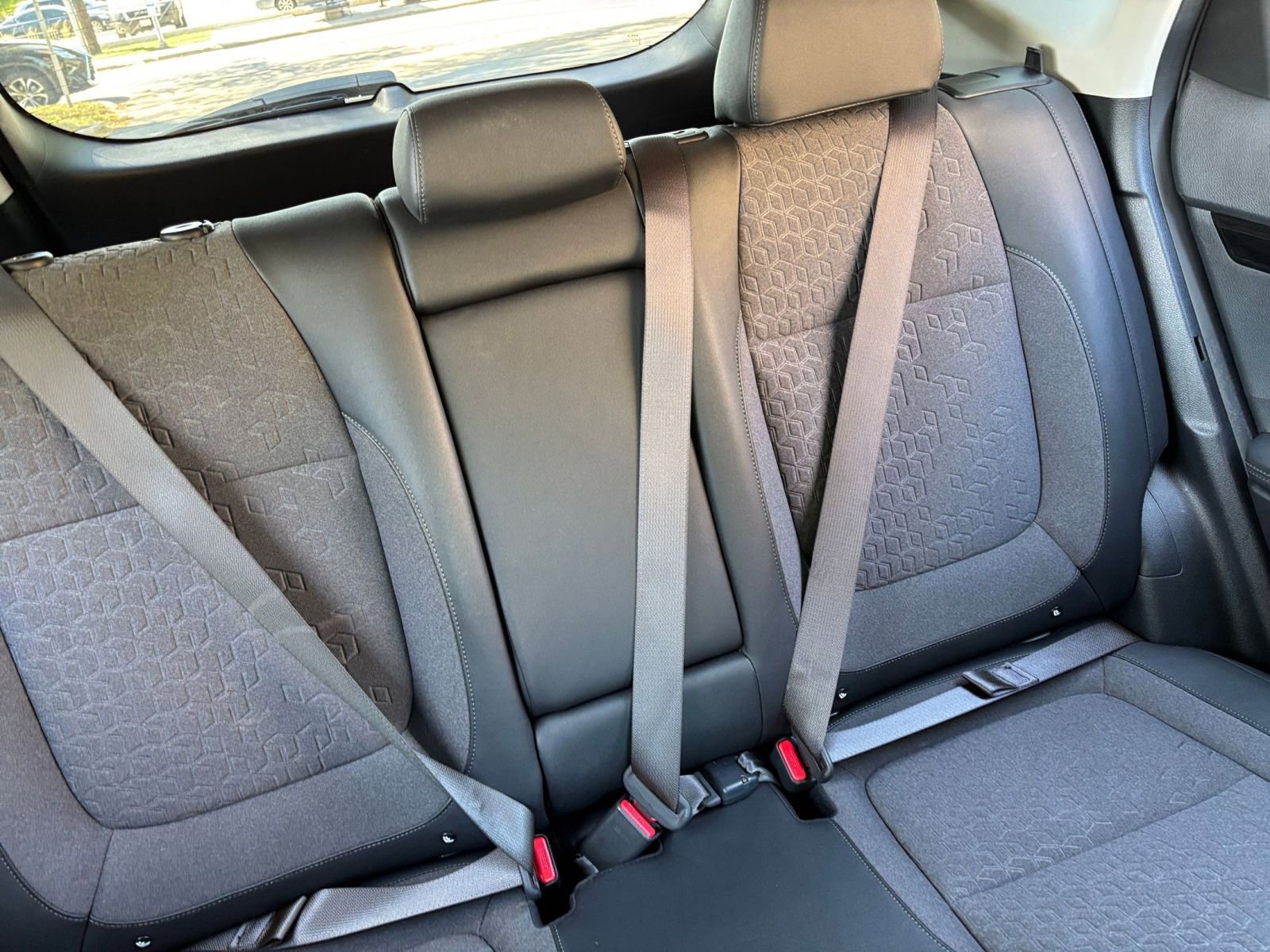 Thumbnail: 2025 Kia Seltos - 32