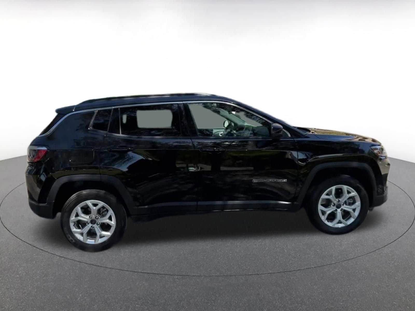 Thumbnail: 2025 Jeep Compass - 16