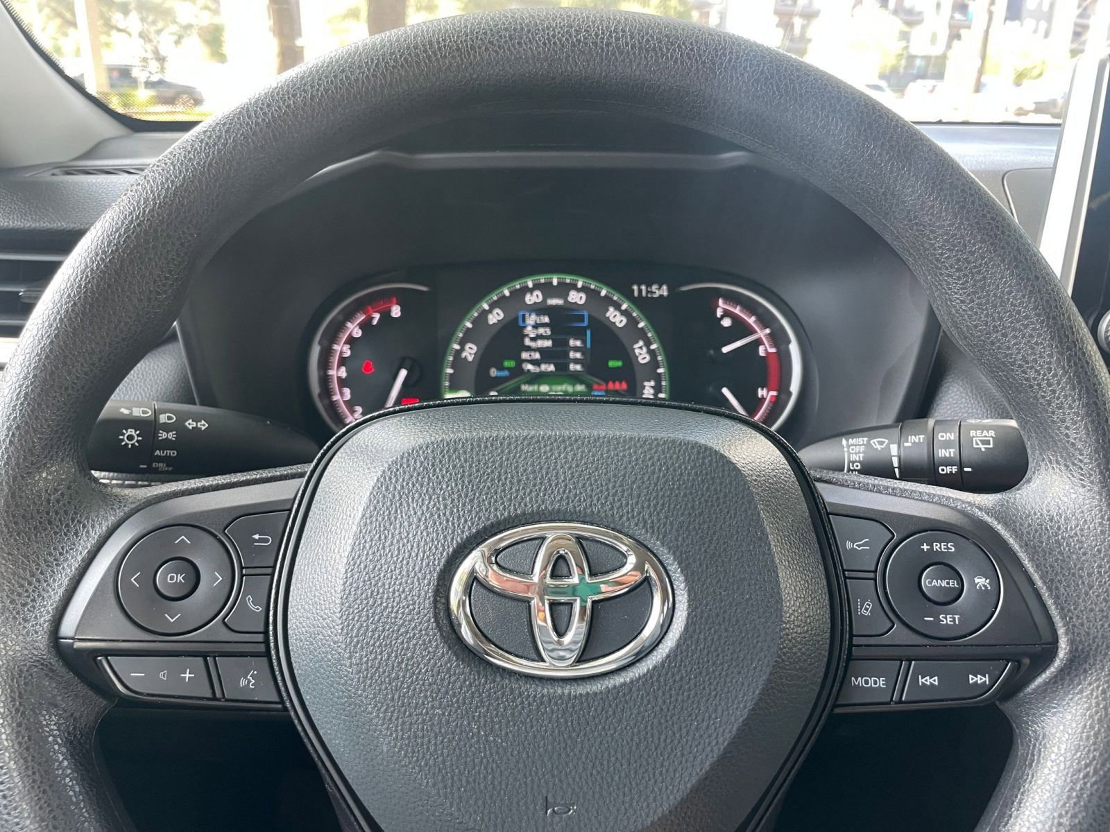 Thumbnail: 2025 Toyota RAV4 - 27