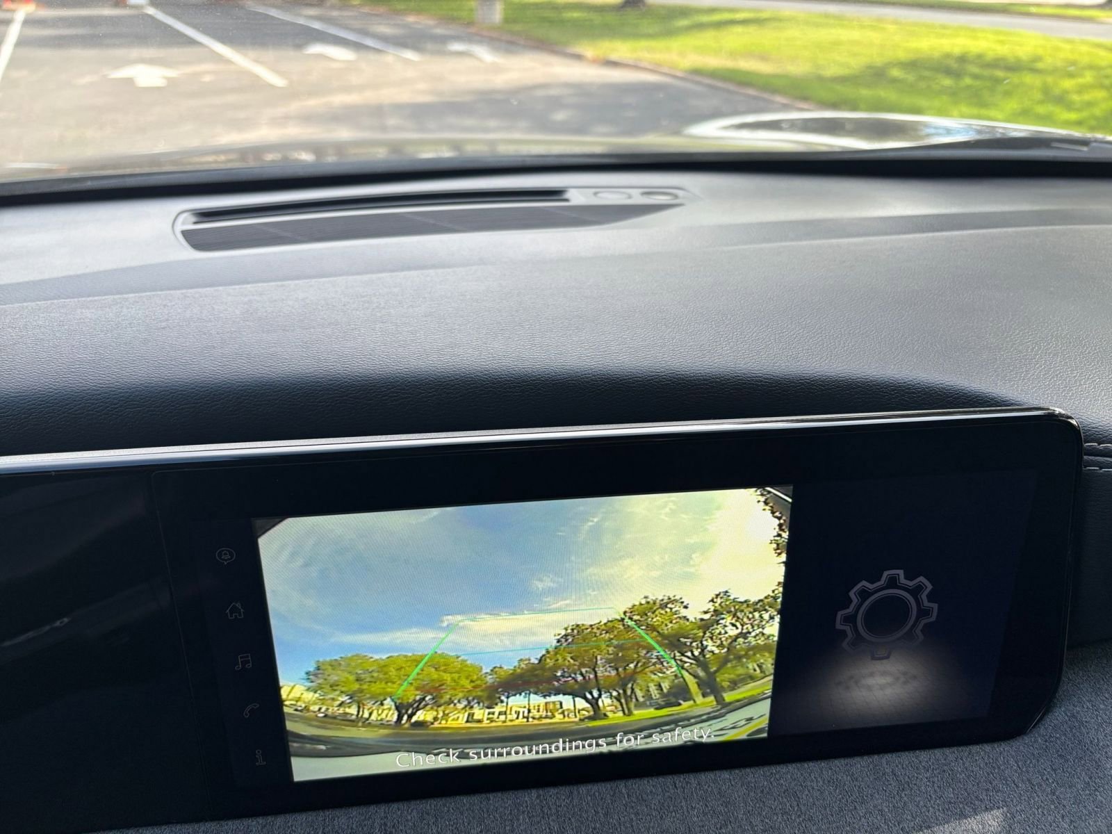 Thumbnail: 2025 Nissan Kicks - 17