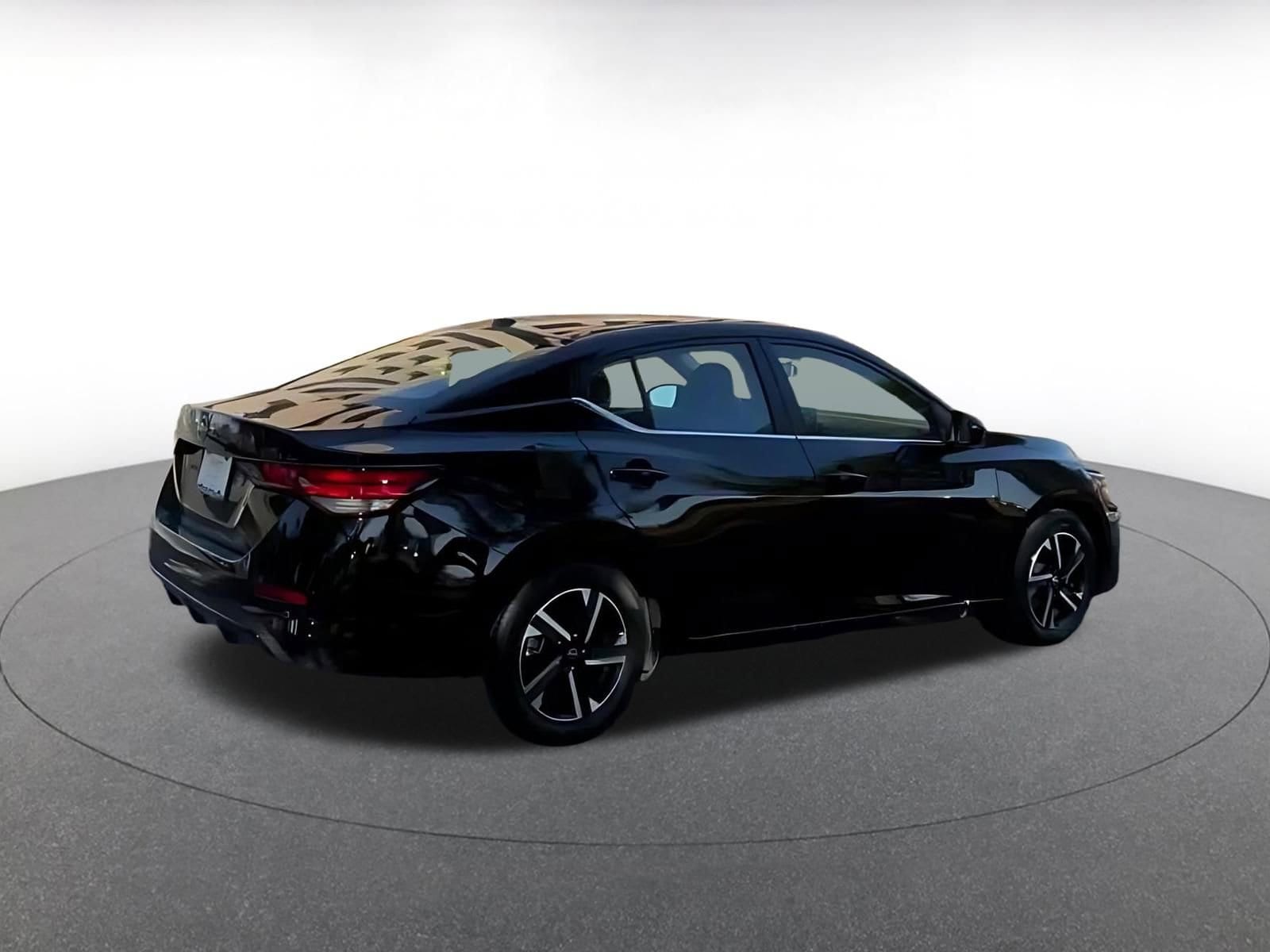 Thumbnail: 2025 Nissan Sentra - 13