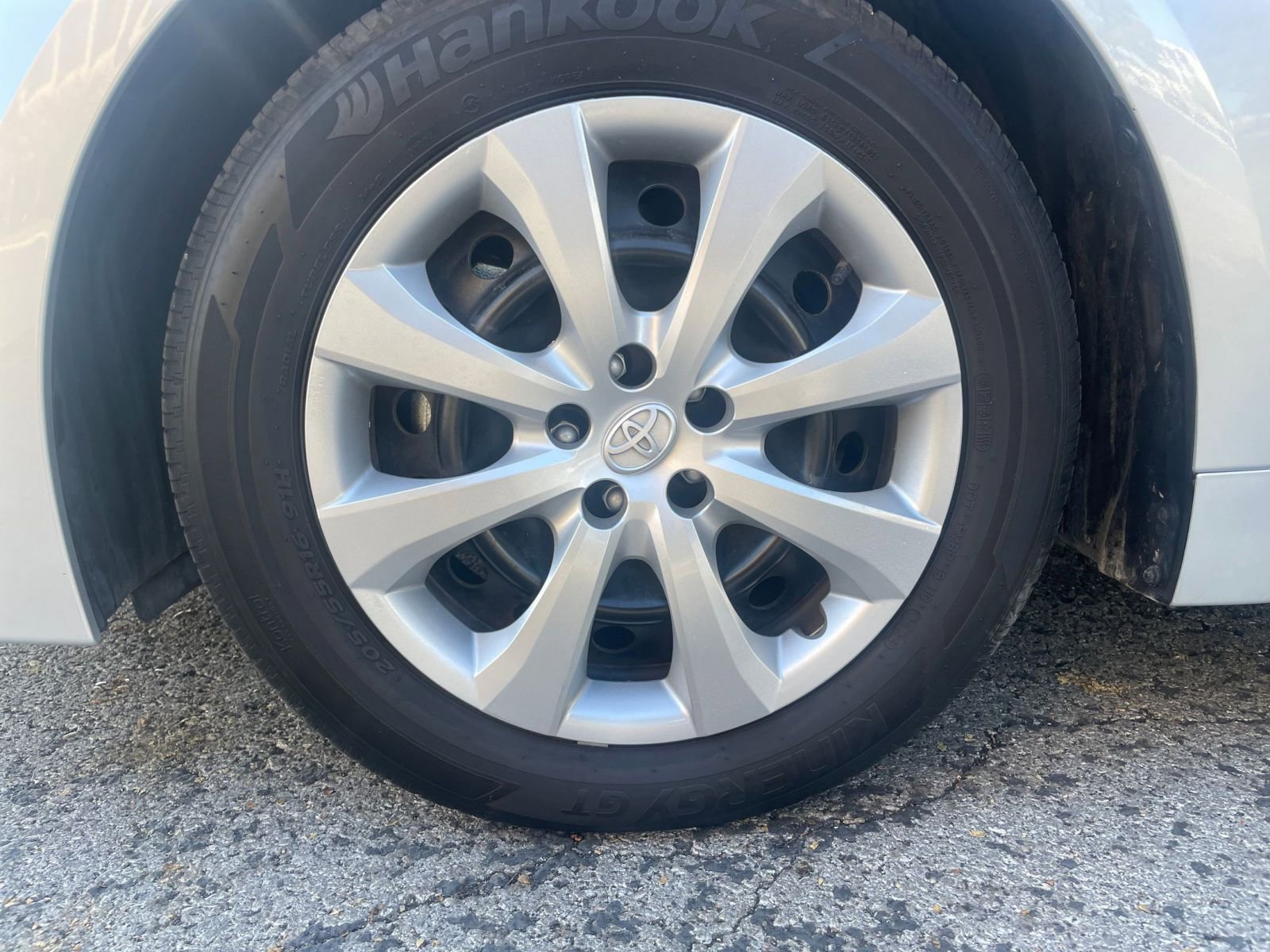 Thumbnail: 2025 Toyota Corolla - 23