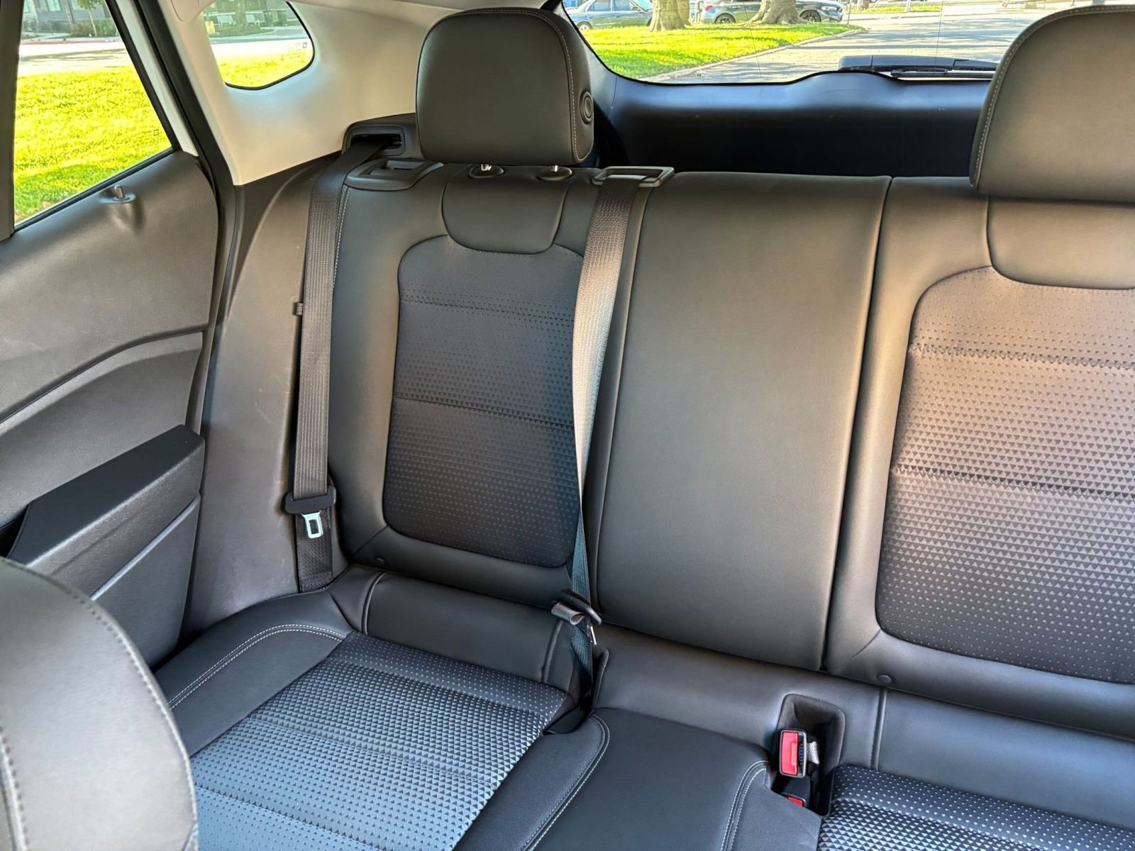 Thumbnail: 2025 Chevrolet Trax - 33