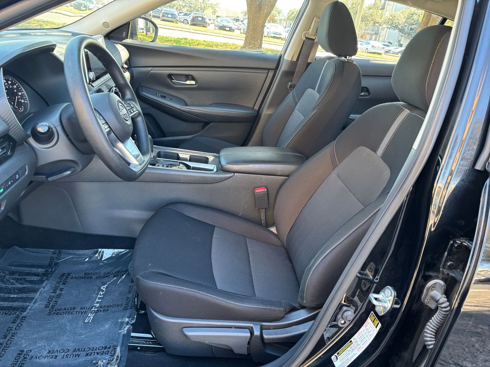 Thumbnail: 2025 Nissan Sentra - 31