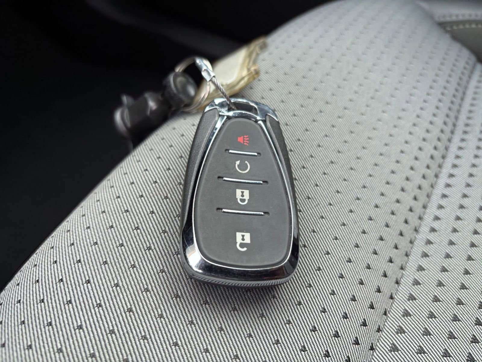 Thumbnail: 2025 Chevrolet Trax - 18