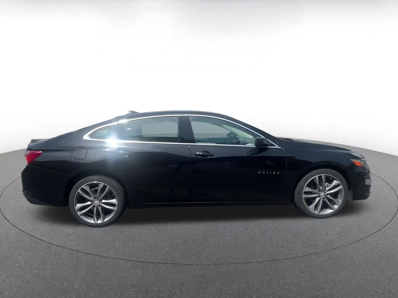 Thumbnail: 2024 Chevrolet Malibu - 15