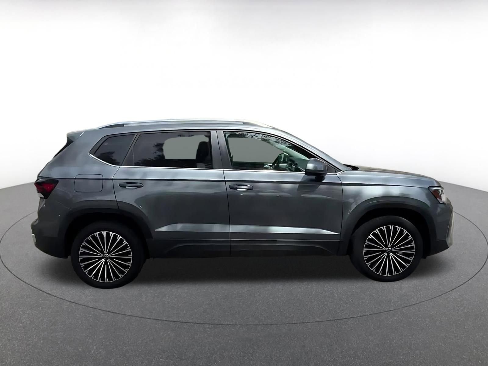 Thumbnail: 2025 Volkswagen Taos - 16