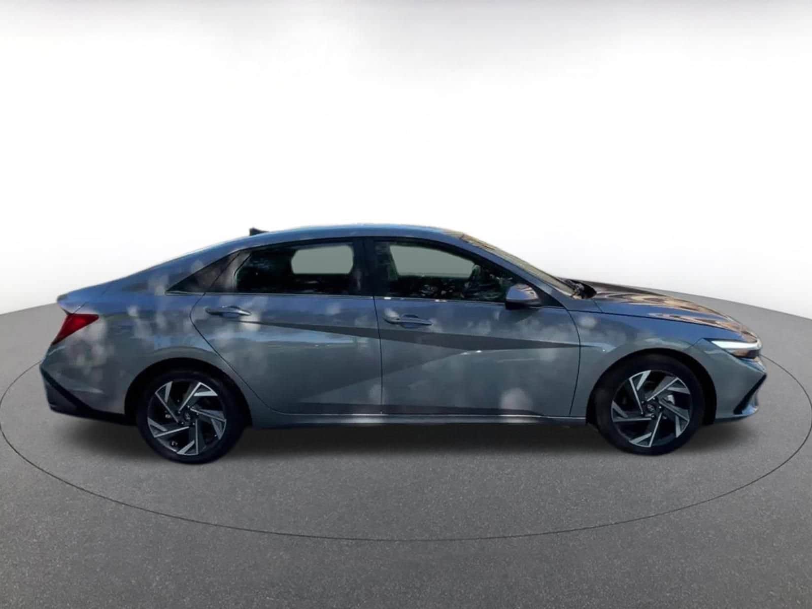 Thumbnail: 2025 Hyundai Elantra - 16