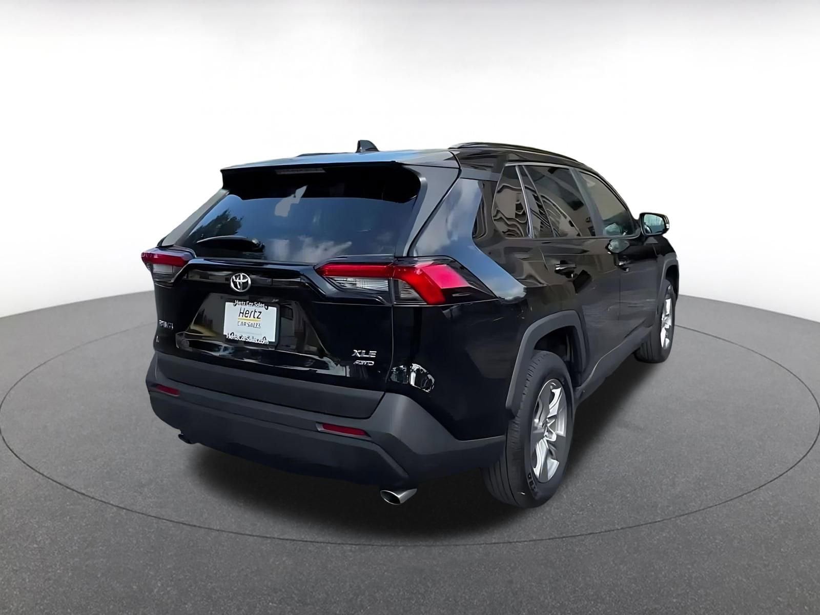 Thumbnail: 2025 Toyota RAV4 - 15