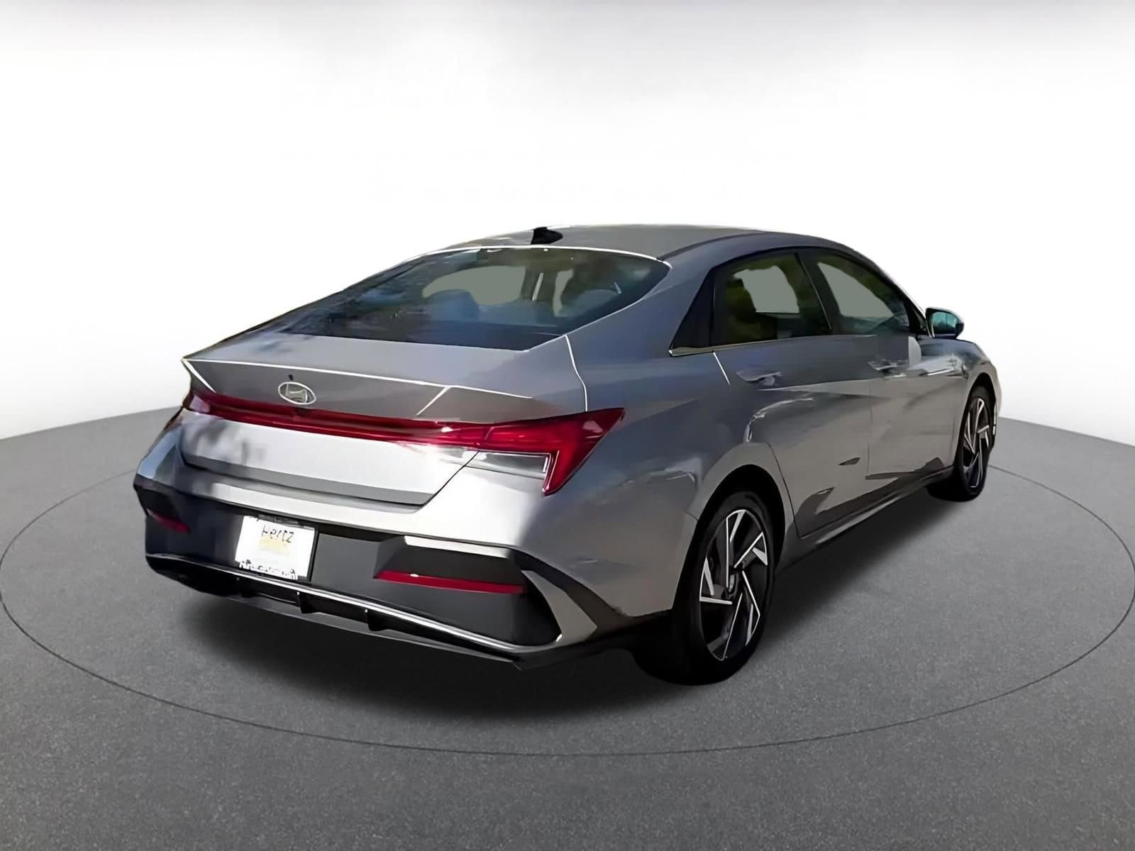 Thumbnail: 2025 Hyundai Elantra - 12