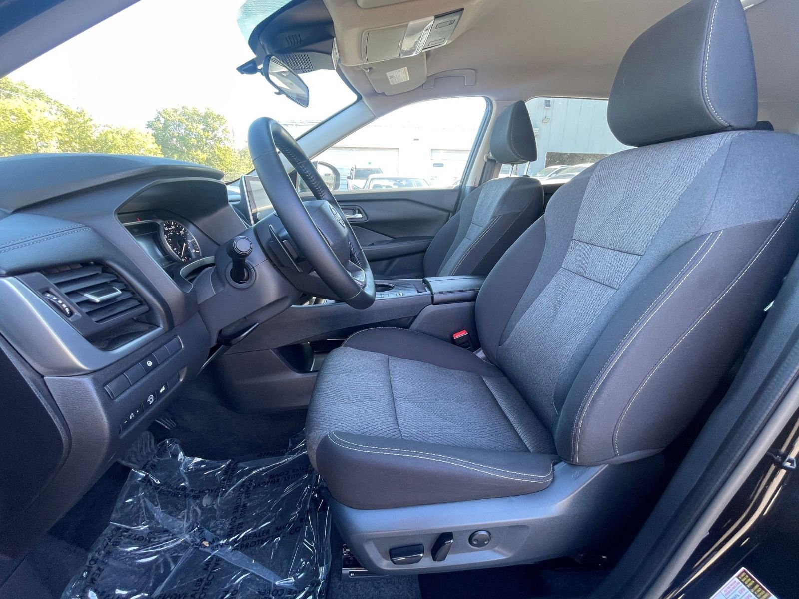 Thumbnail: 2025 Nissan Rogue - 21