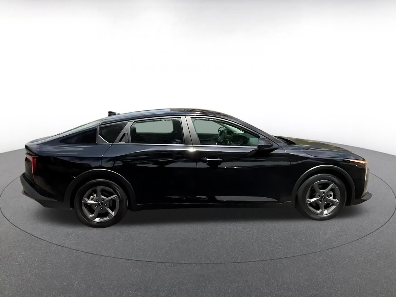 Thumbnail: 2025 Kia K4 - 16