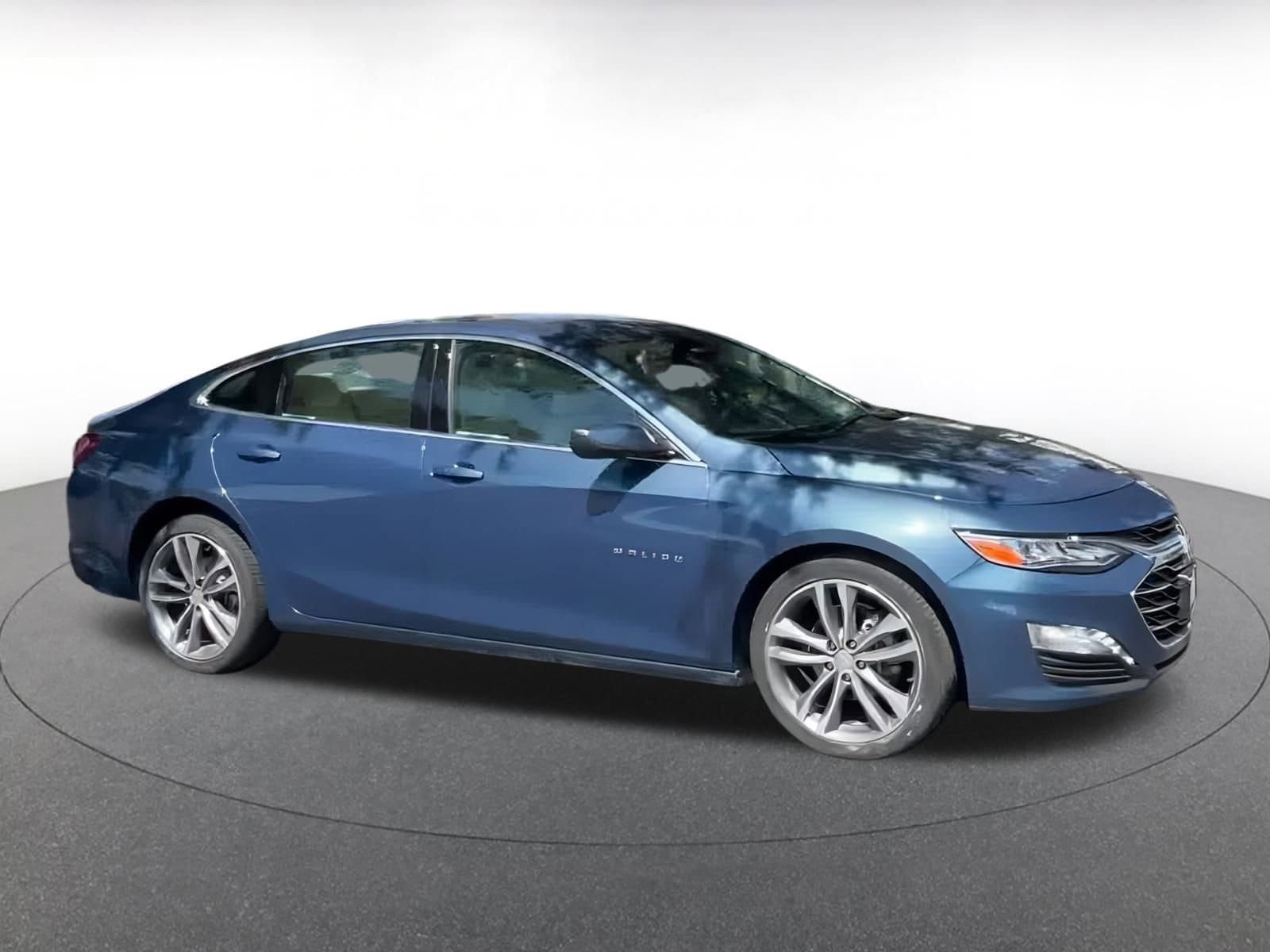 Thumbnail: 2024 Chevrolet Malibu - 7